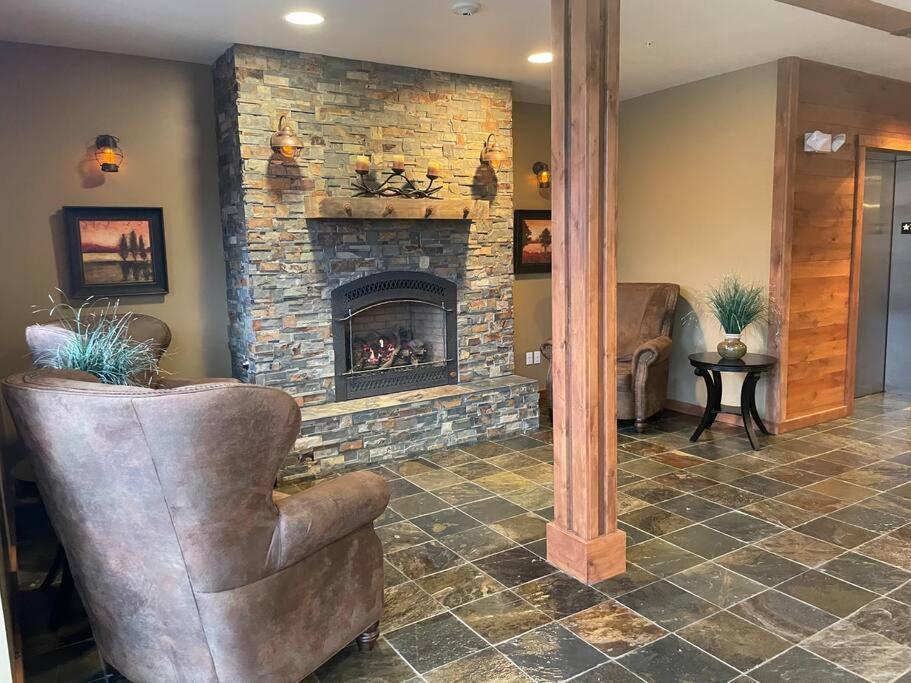 Penthouse Mountain Haven With Community Spa Room كيلوغ المظهر الخارجي الصورة
