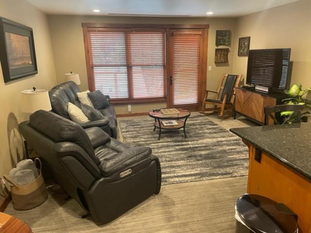 Penthouse Mountain Haven With Community Spa Room كيلوغ المظهر الخارجي الصورة